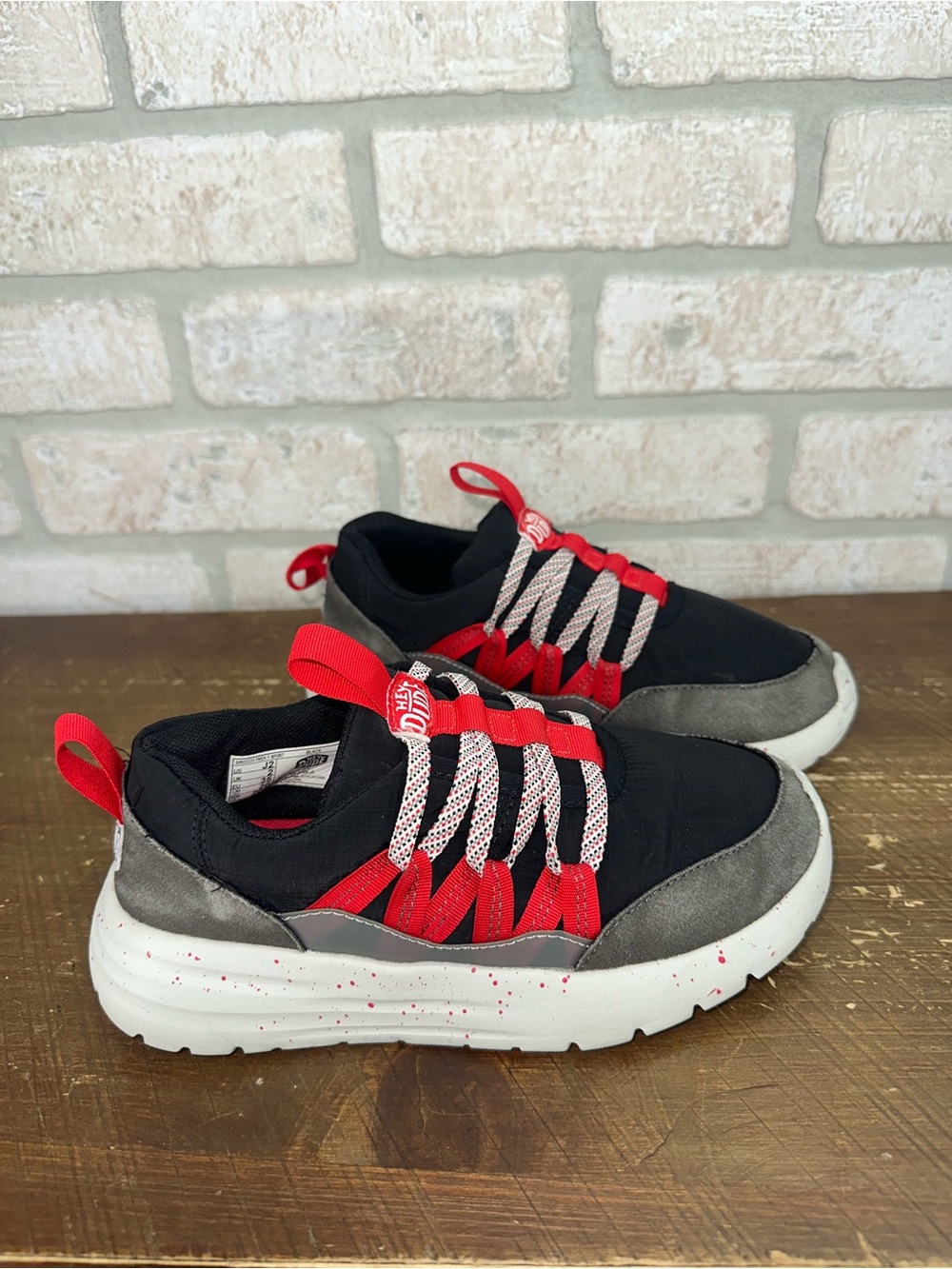 HEYDUDE Kids' Sirocco Trek Sport sneaker Size 2Y - 0408